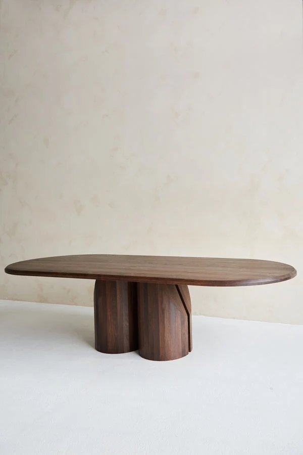 Barrow Dining Table in Solid Wood